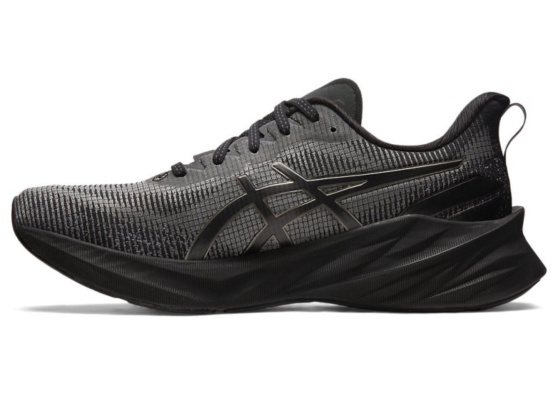 Men's Asics Novablast 3 LE Running Shoes Black/Graphite Grey Canada | CA2899-404