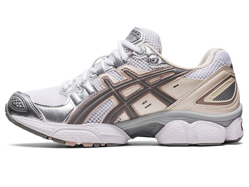 Women's Asics Gel-nimbus 9 Sneakers White/Oatmeal Canada | CA0529-469