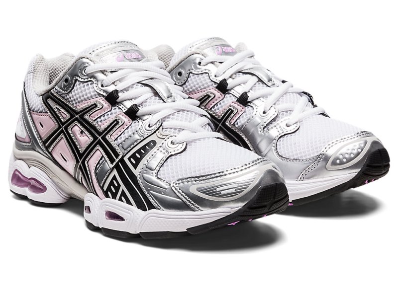 Women's Asics Gel-nimbus 9 Sneakers White/Black Canada | CA9246-652