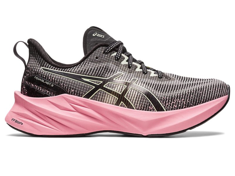 Women\'s Asics Novablast 3 LE Running Shoes Black/Pink Rave Canada | CA3996-671